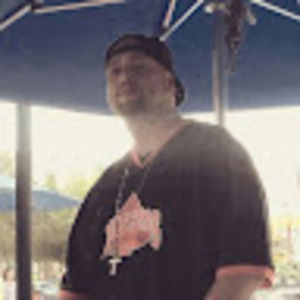 Meet your Posher, Dennis